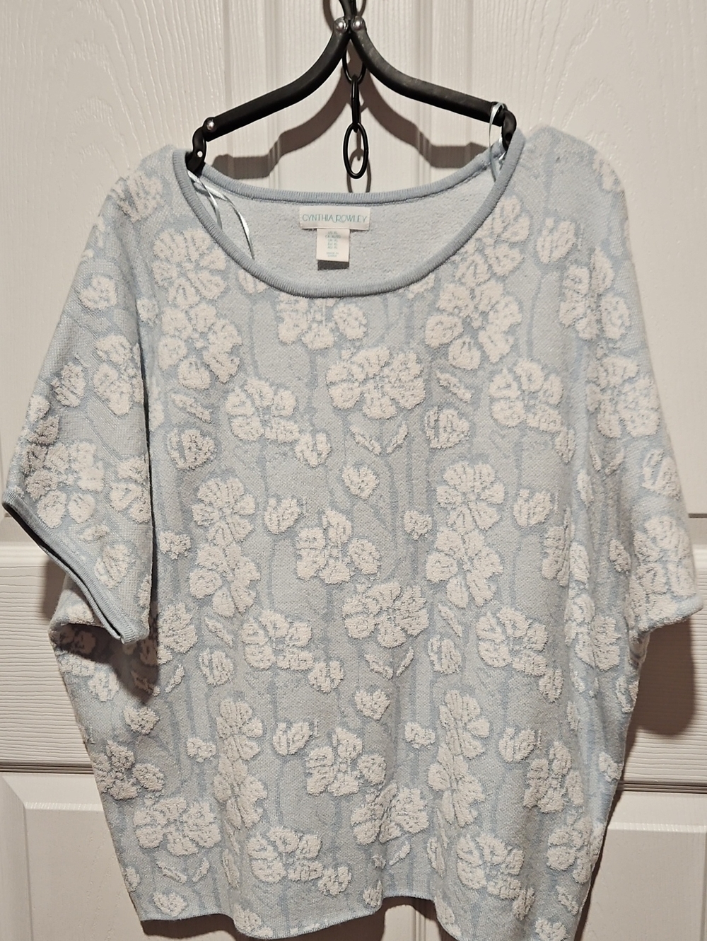 Cynthia Rowley Pale Blue Knit Floral Short Sleeve Sweater Size XL